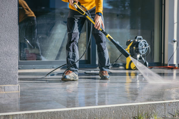 Fence Pressure Washing in Eastern Goleta Valley, CA