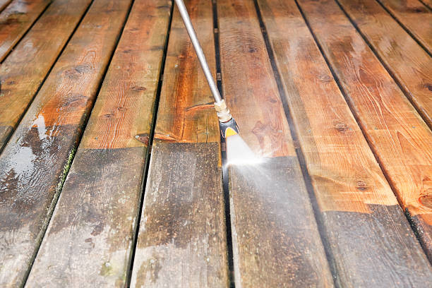 Best Deck Cleaning Services  in Eastern Goleta Valley, CA